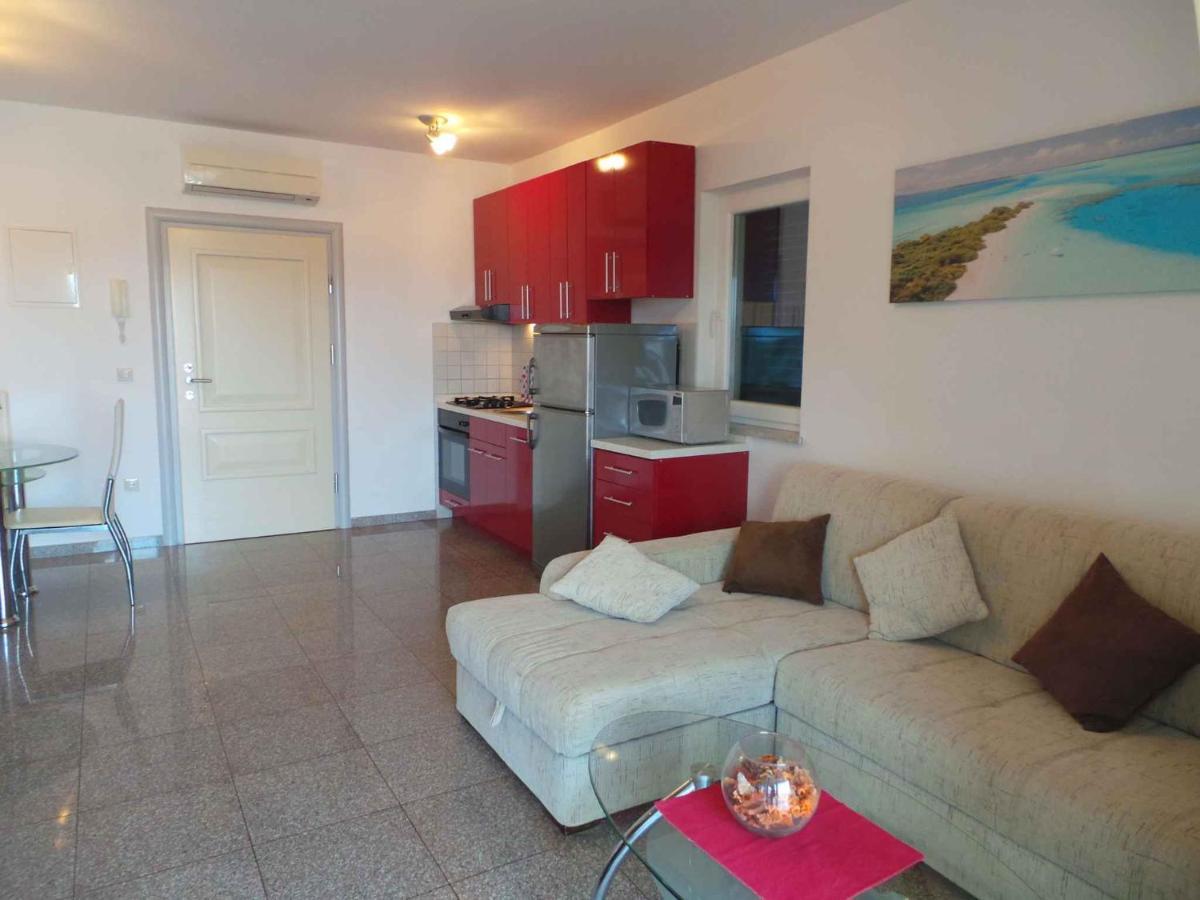 Holiday Home In Malinska/Insel Krk 13031 Exterior photo